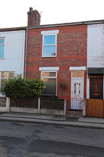 2 Bedroom Terraced House To Rent In Dean Road Cadishead Manchester, M44