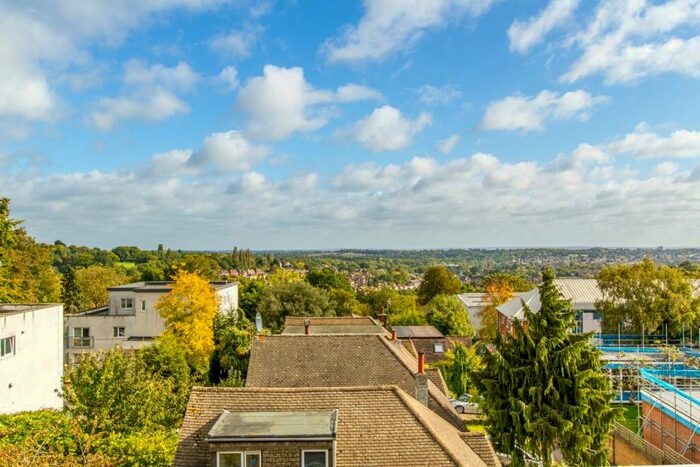 2 Bedroom Flat To Rent In High Street, High Barnet, Barnet, EN5