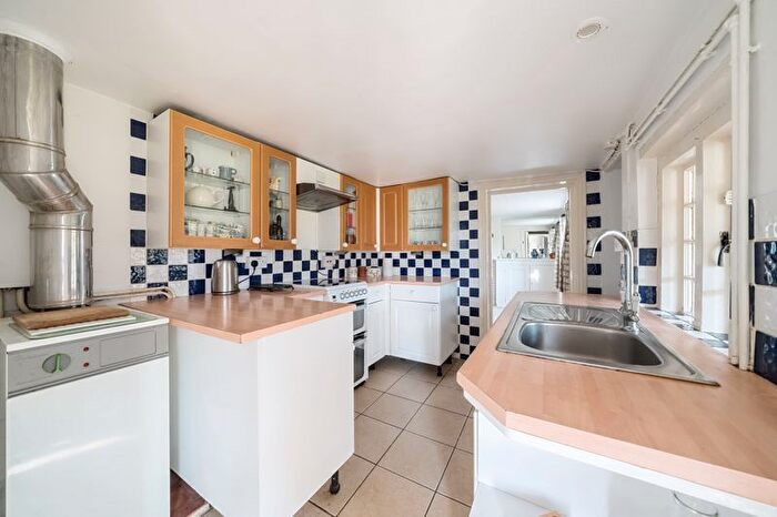 2 Bedroom Detached House To Rent In Skinners Lane, Chiddingfold, Godalming, GU8