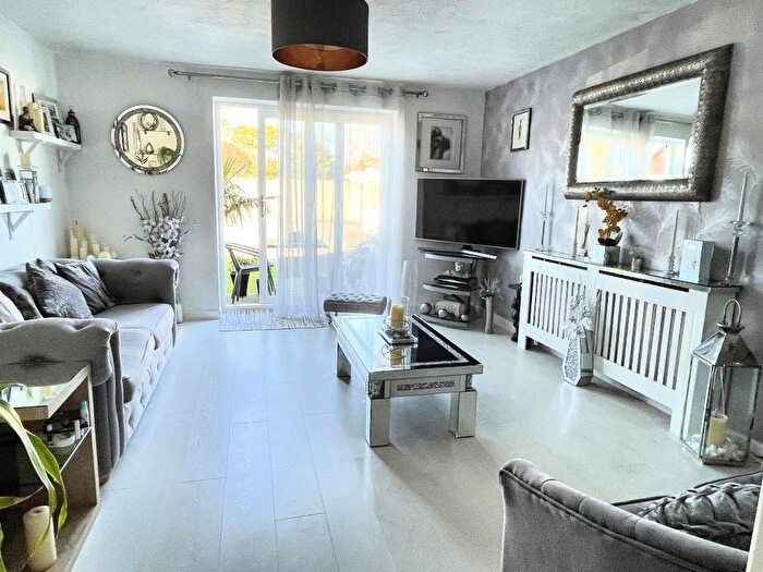 1 Bedroom Flat For Sale In Grange Court, Elmer Road, Middleton-on-Sea, Bognor Regis, PO22