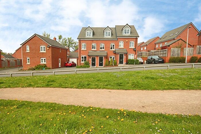 3 Bedroom Terraced House For Sale In O'donnell Road, Whitnash, Leamington Spa, CV31