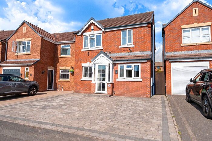 3 Bedroom Detached House For Sale In Wood Common Grange, Pelsall, Walsall, WS3