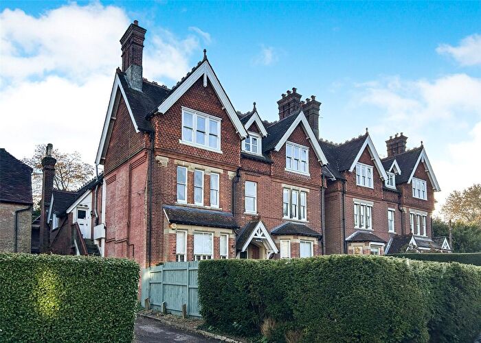 3 Bedroom Flat To Rent In Bishops Down Road, Tunbridge Wells, Kent, TN4