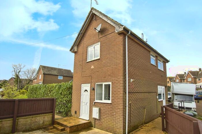 2 Bedroom Semi-Detached House To Rent In Jeals Lane, Sandown, PO36