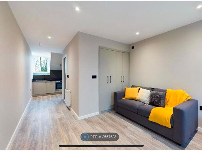 Studio To Rent In Cutbush Court, Reading, RG6