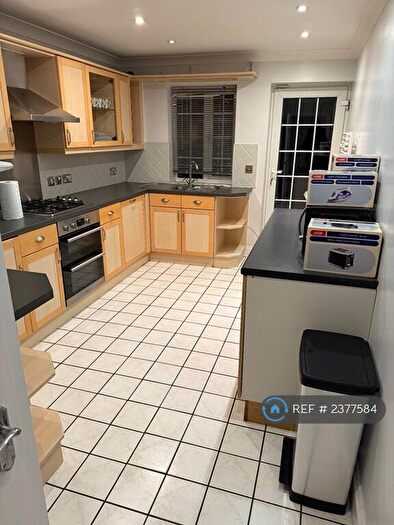 5 Bedroom Semi-Detached House To Rent In Penhill Road, Bexley, DA5