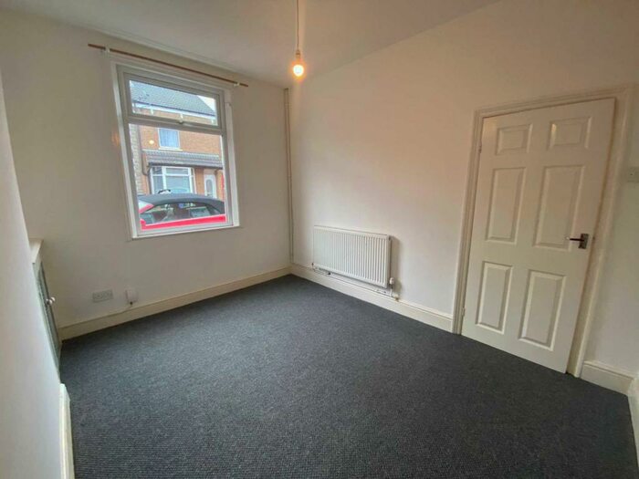 2 Bedroom Terraced House To Rent In Sidney Street, Cleethorpes, DN35
