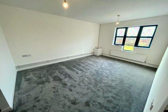 1 Bedroom Flat To Rent In Queens Road, Manchester, M40