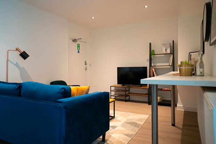 8 Bedroom House To Rent In Monks Road, Lincoln, LN2