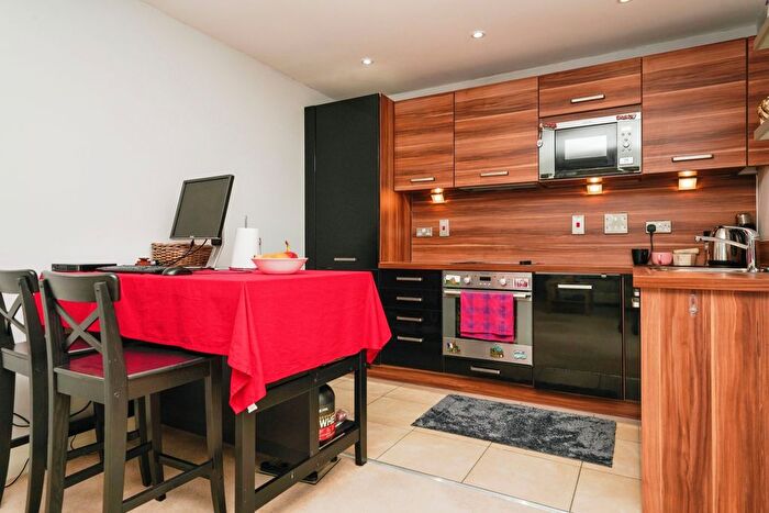 1 Bedroom Flat For Sale In Armstrong Drive, Worcester, Worcestershire, WR1