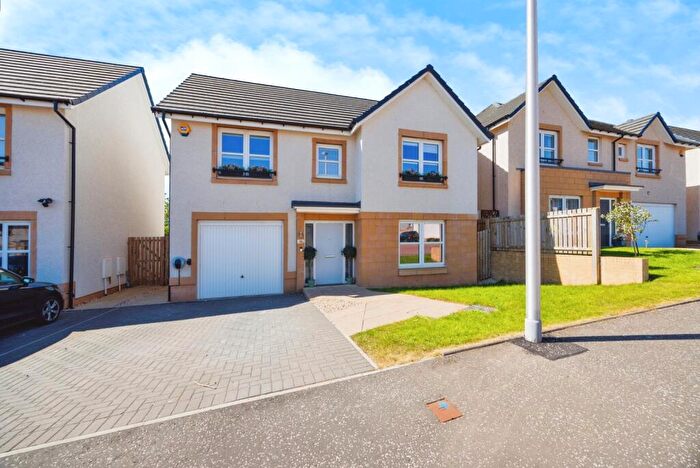 4 Bedroom Detached House For Sale In Shiel Hall Circle, Rosewell, Midlothian, EH24