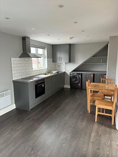 2 Bedroom Flat To Rent In Billet Road, London, E17