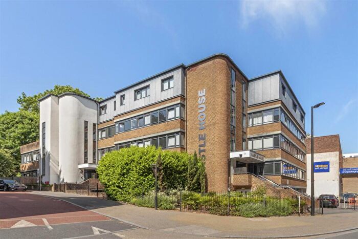 1 Bedroom Flat For Sale In Castle House, High Wycombe, HP11