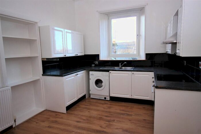 2 Bedroom Flat To Rent In Castle Street, Montrose, DD10
