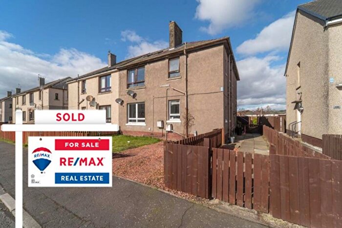 3 Bedroom Maisonette For Sale In Scott Place, Fauldhouse, EH47