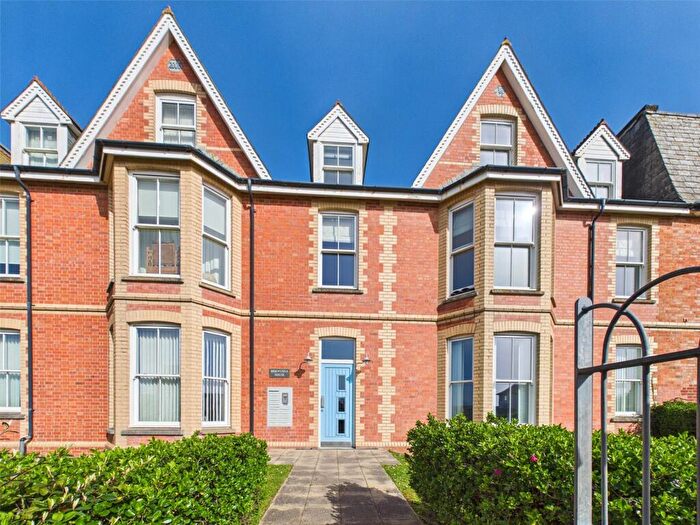 2 Bedroom Apartment For Sale In Summerleaze Crescent, Bude, Cornwall, EX23