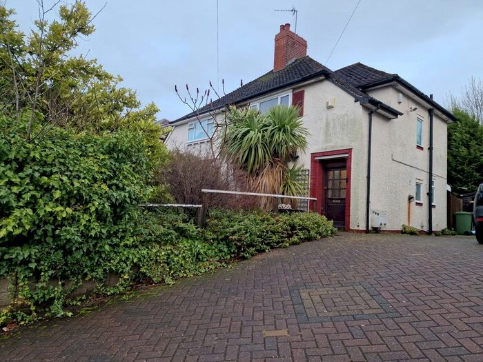 3 Bedroom Semi-Detached House To Rent In Old Lode Lane, Solihull, B92