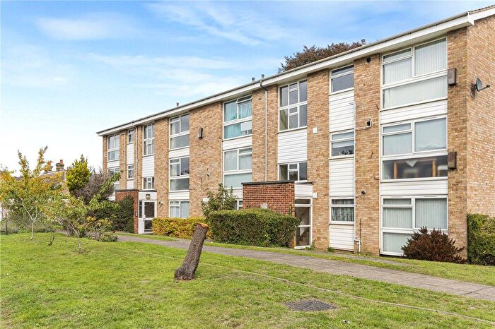 1 Bedroom Flat For Sale In Belcroft Close, Bromley, BR1