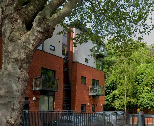1 Bedroom Flat For Sale In Castle Boulevard, Nottingham, NG7