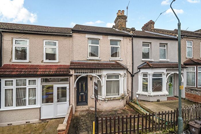 3 Bedroom Terraced House For Sale In Ripley Road, Belvedere, DA17