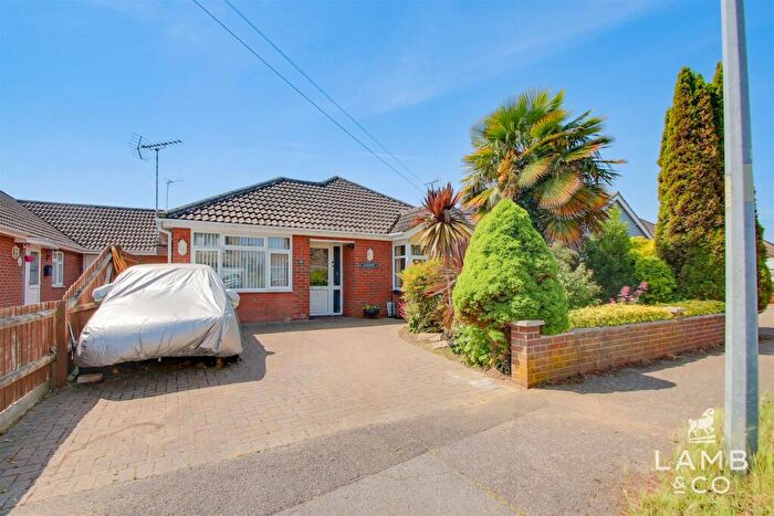 4 Bedroom Detached Bungalow For Sale In Bockings Grove, Clacton-On-Sea, CO16
