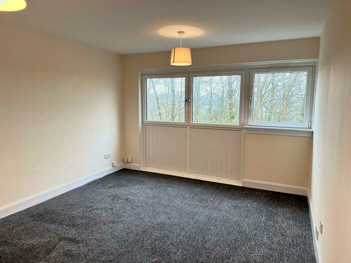 3 Bedroom Flat To Rent In Glenacre Road, Cumbernauld, G67