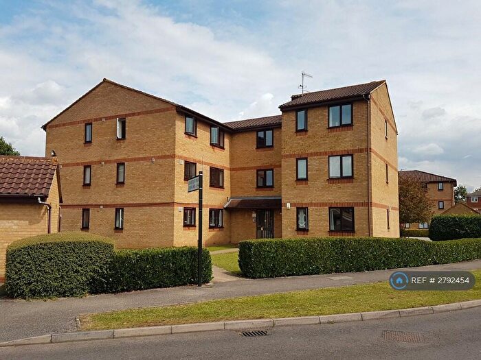 1 Bedroom Flat To Rent In Lowestoft Drive, Slough, SL1