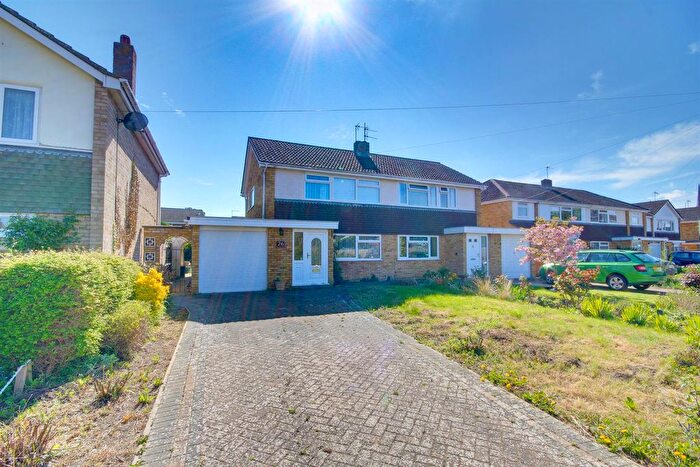 3 Bedroom Semi Detached House For Sale In West Leys, St. Ives, PE27