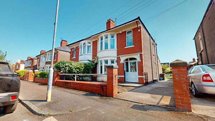 3 Bedroom Semi Detached House To Rent In Pum Erw Road, Cardiff, Heath, CF14