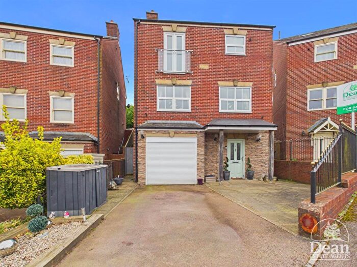 4 Bedroom Detached House For Sale In Coleford, Gloucestershire, GL16