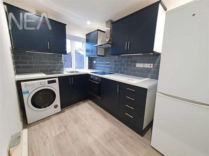 4 Bedroom Flat To Rent In Castle Street, Reading, RG1