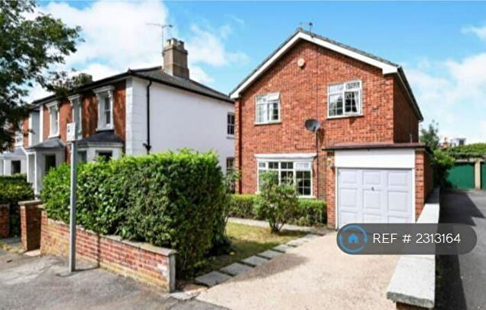 4 Bedroom Detached House To Rent In Avenue Road, Warley, Brentwood, CM14