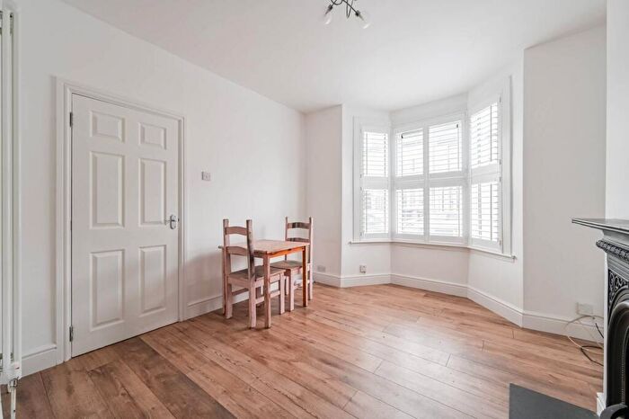 4 Bedroom Terraced House To Rent In Walthamstow, Walthamstow, London, E17