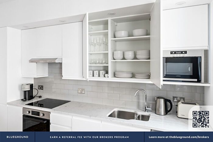 2 Bedroom Flat To Rent In Waterloo, SE1