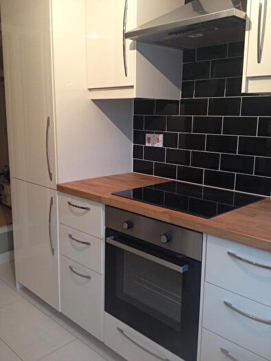 2 Bedroom Flat To Rent In Newhaven Main Street, Edinburgh, EH6