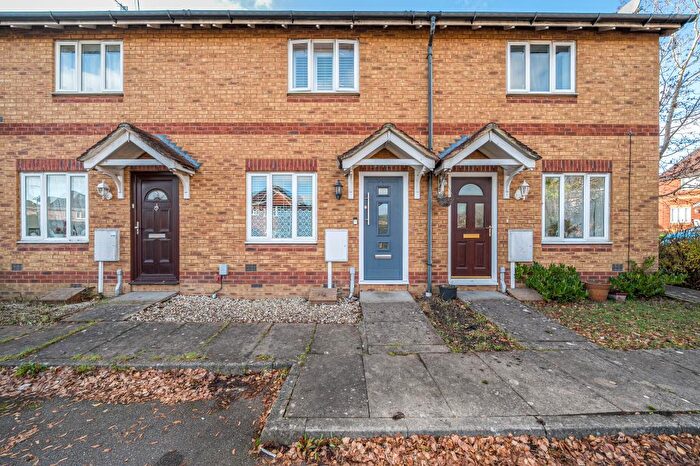 2 Bedroom Terraced House For Sale In Woking, Surrey, GU21