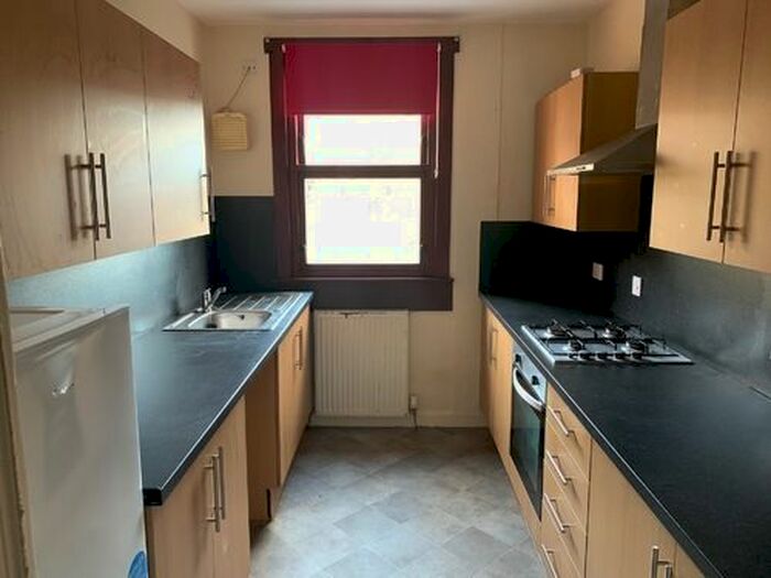 2 Bedroom Flat To Rent In Marryat Terrace, Dundee, DD3
