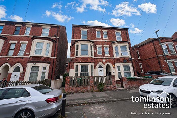 6 Bedroom Semi-Detached House For Sale In Burford Road, Forest Fields, Nottingham, NG7