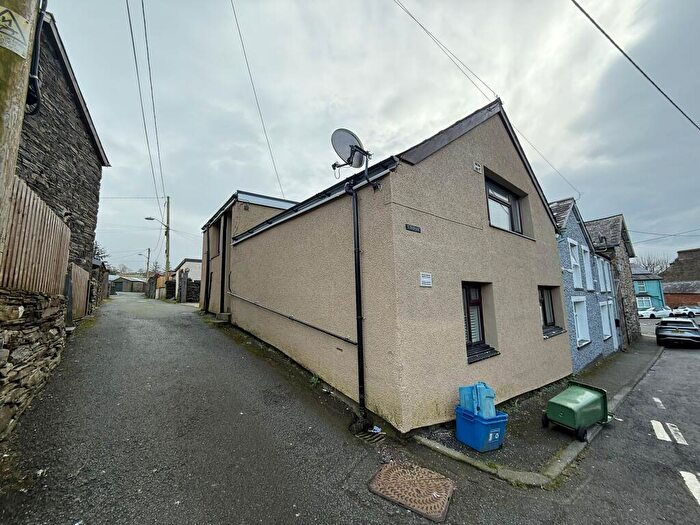 2 Bedroom House To Rent In Sun Street, Ffestiniog, LL41