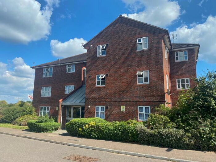 1 Bedroom Flat To Rent In Bewbush, RH11