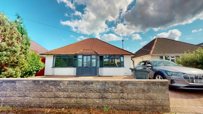 3 Bedroom Bungalow To Rent In Tyn Y Parc Road, Rhiwbina, Cardiff, CF14