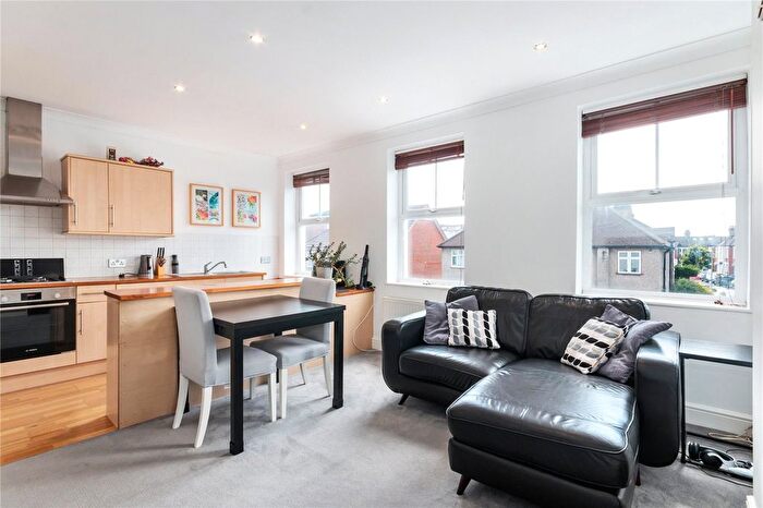 2 Bedroom Flat To Rent In Stella Road, London, SW17