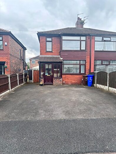 3 Bedroom Semi-Detached House To Rent In Manton Avenue, Manchester, M9