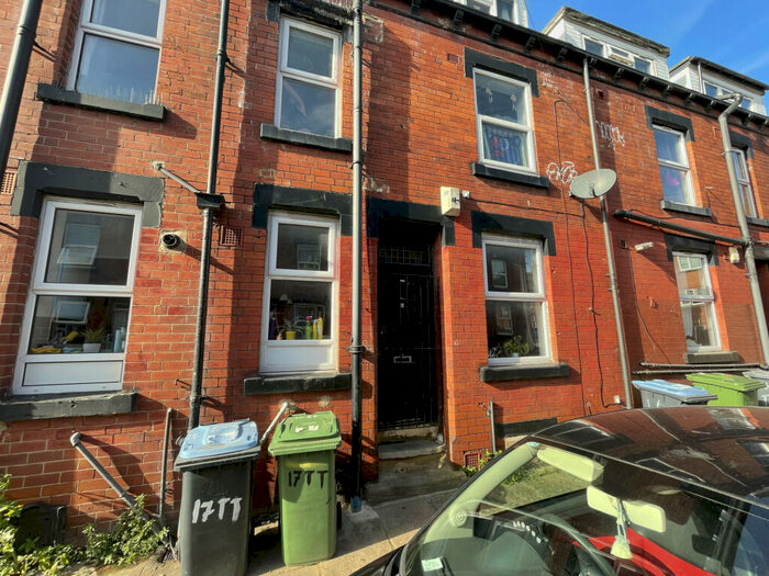 3 Bedroom Terraced House To Rent In Thornville Terrace, Leeds, LS6