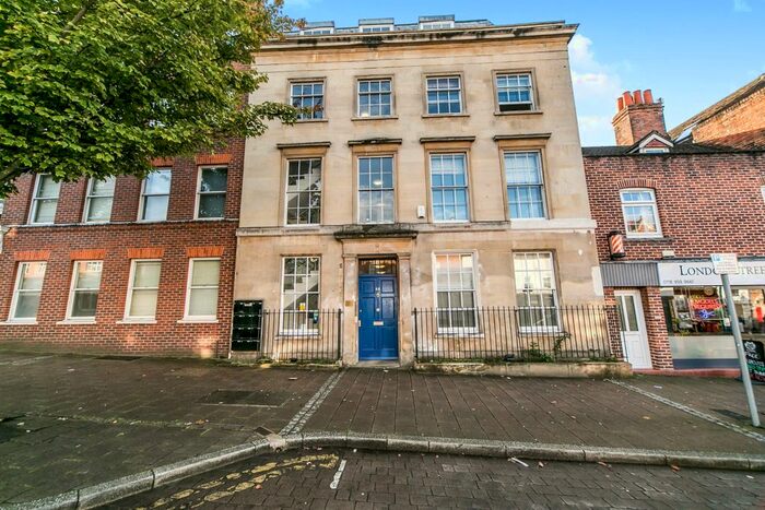 2 Bedroom Flat To Rent In London Street, Reading, RG1