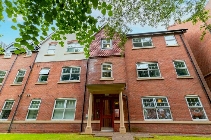 1 Bedroom Flat To Rent In Monyhull Hall Road, Birmingham, B30