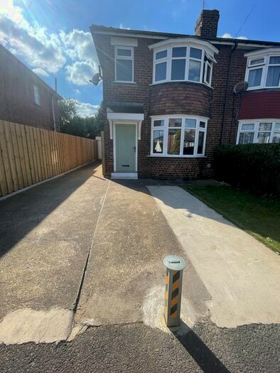 2 Bedroom Semi-Detached House To Rent In Ingelborough Drive, Sprotbrough, Doncaster, DN5