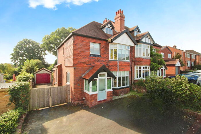 5 Bedroom Semi Detached House For Sale In Manor Avenue, Kidderminster, DY11