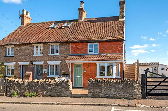2 Bedroom Cottage For Sale In Silver Street, Stevington, Bedford, MK43