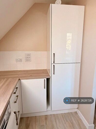 1 Bedroom Flat To Rent In Ducketts Mead, Reading, RG2